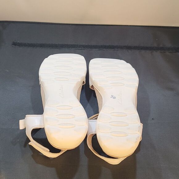 BRAND NEW Clark's WOMEN'S AMANDA'S SPRINT  LEATHER ACTIVE SANDAL - Picture 12 of 14